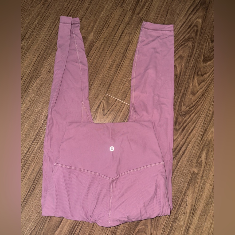 Women’s Peach Align High Rise Ribbed 28” Lululemon leggings